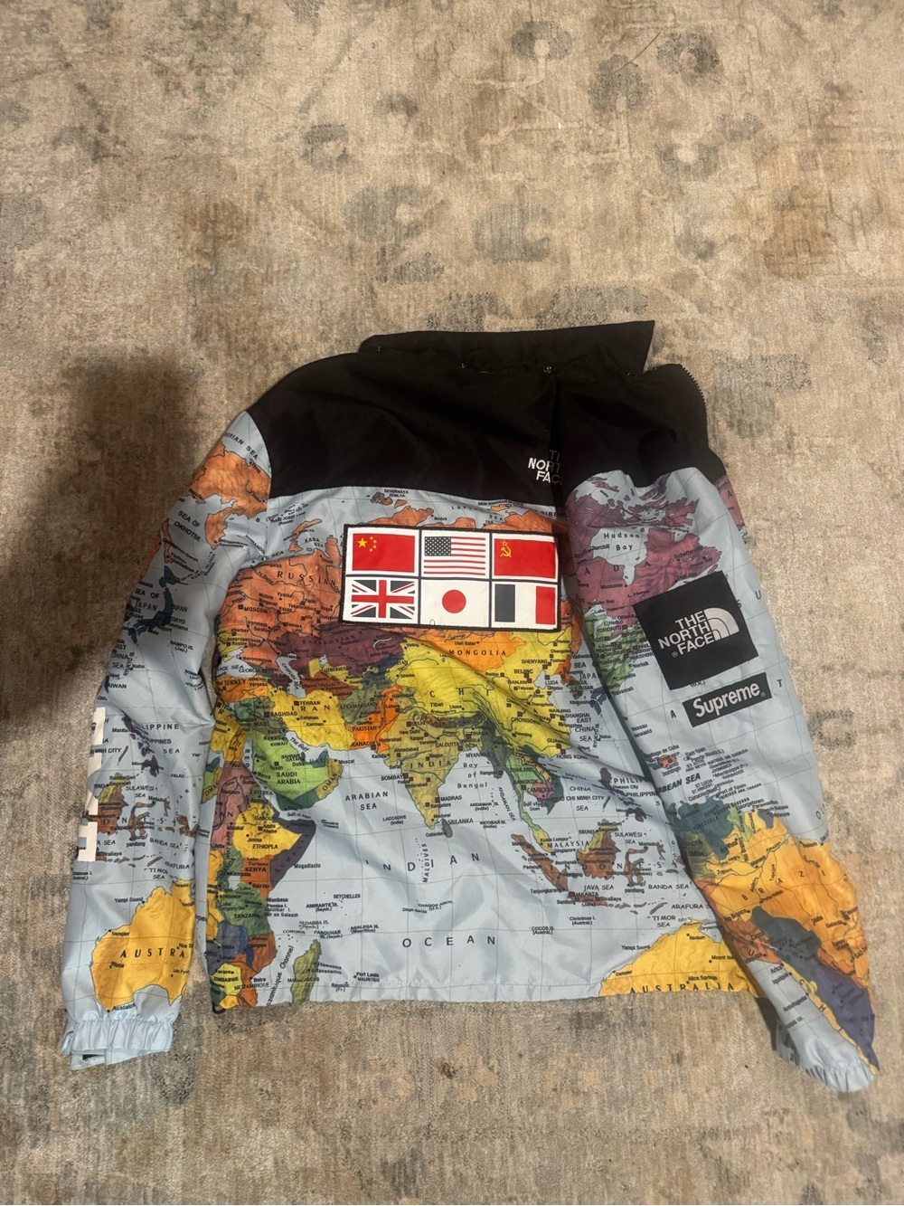 The North Face x Supreme World Map Windbreaker - Blue, Yellow, Green - Picture 2 of 3